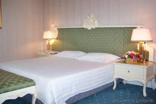 Wu Liang Ye Grand Hotel Chengdu Eksteriør bilde